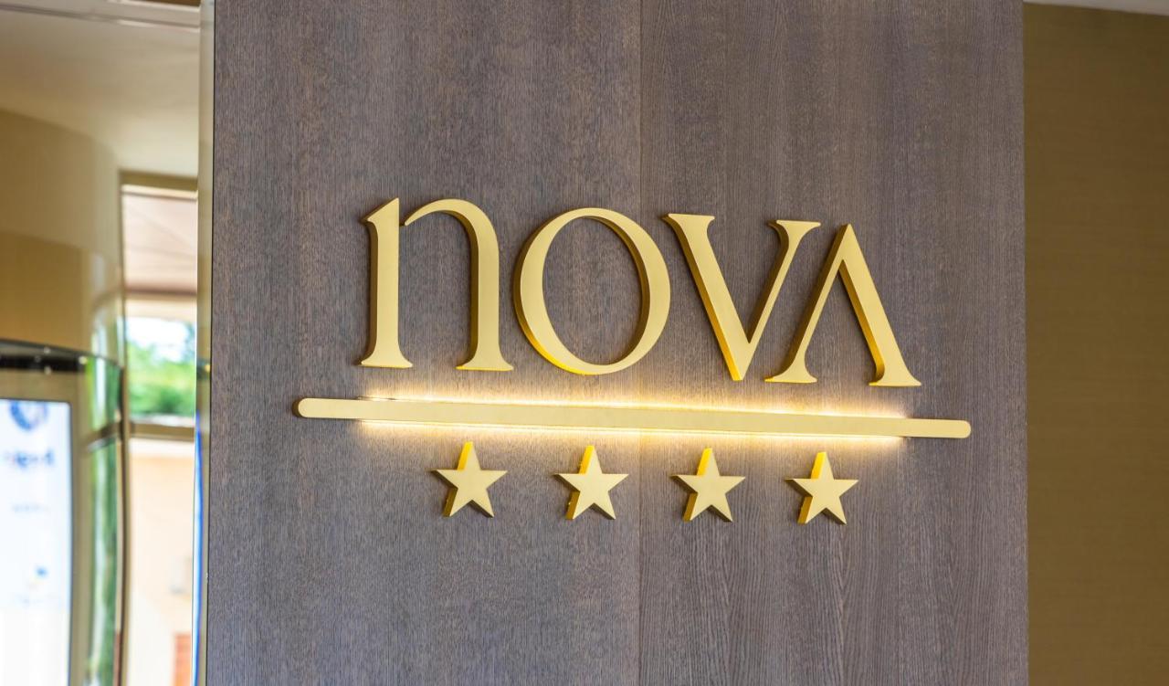 Hotel Nova Luxury Targoviste Eksteriør bilde